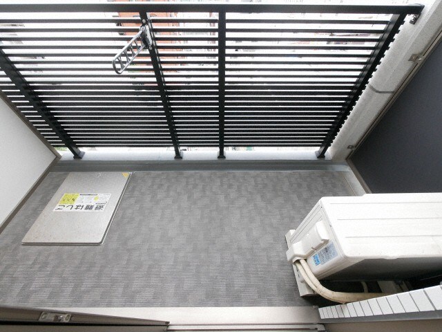 物件内観写真9　(バルコニー付きです)