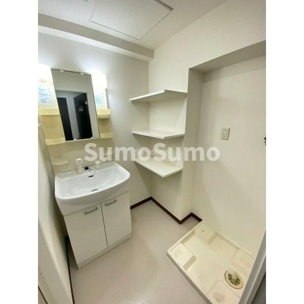 洗面・脱衣所(広い洗面スペース)