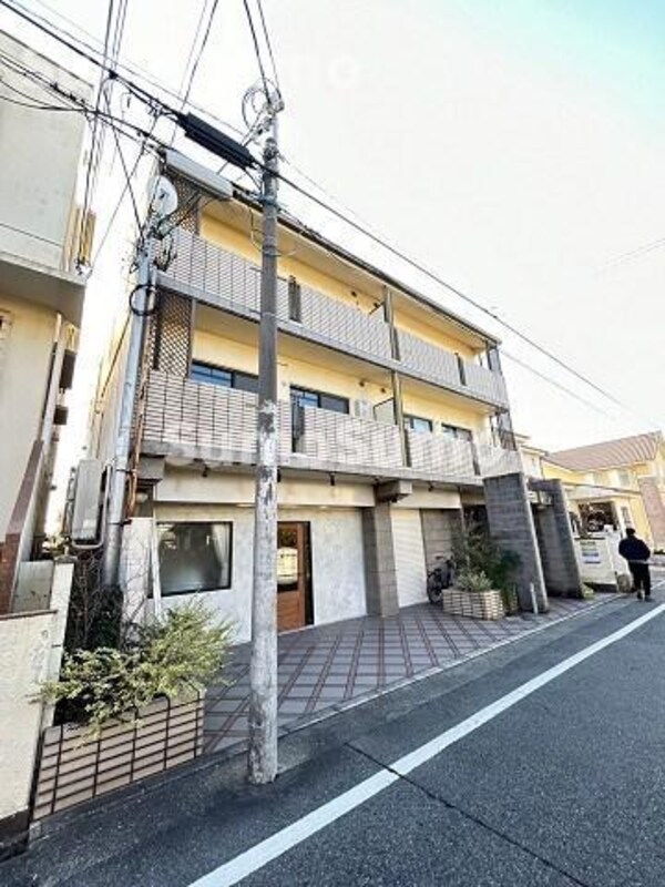 外観(落ち着いた雰囲気の外観です)