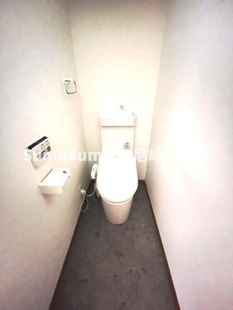 物件内観写真9　(落ち着いたトイレです)