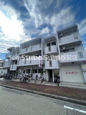 物件外観写真1　(外はこのようになっています)