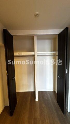 物件内観写真11　(便利な収納スペースです)