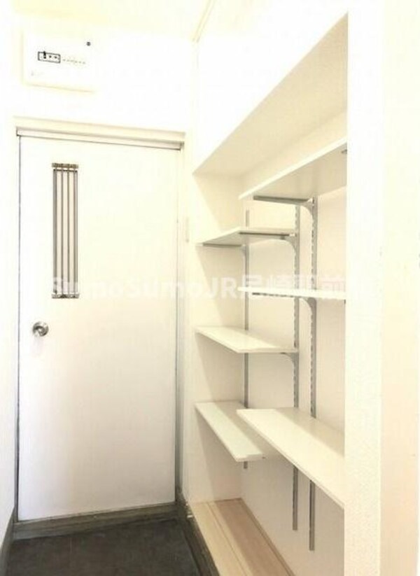 玄関(シンプルで使いやすい玄関です)