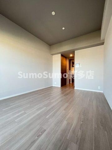 物件内観写真6　(ゆったり過ごせるリビングです)