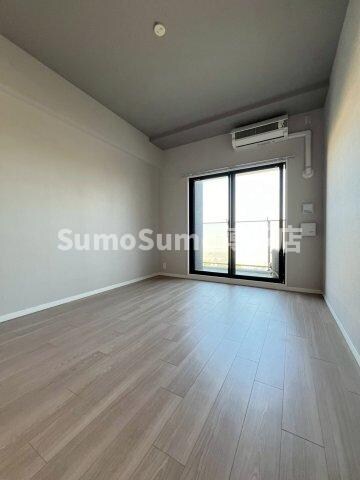 物件内観写真9　(使い勝手のいい寝室です)