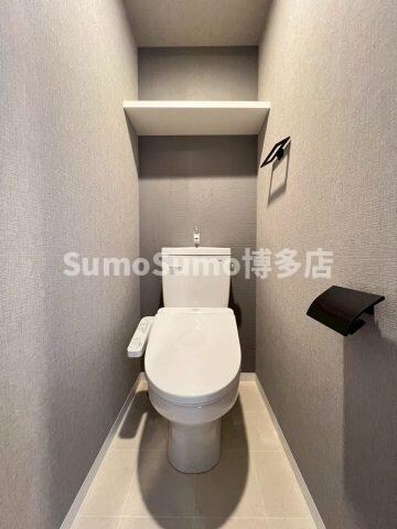 物件内観写真13　(落ち着いたトイレです)