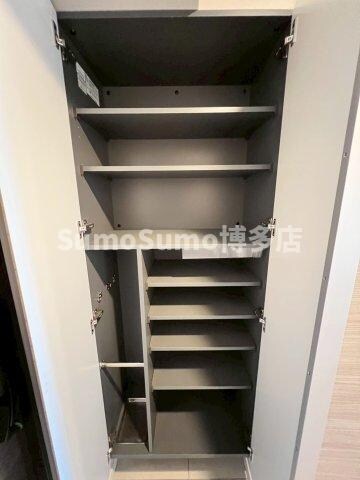 物件内観写真23　(収納のためのスペースです)