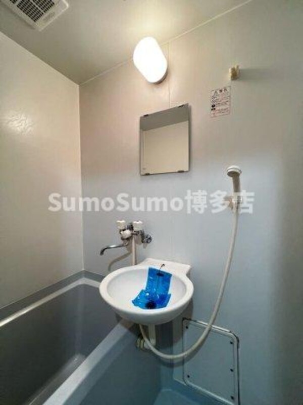 独立洗面台