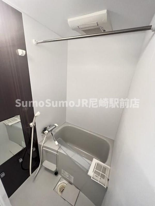 浴室(きれいなお風呂です)