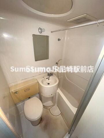 物件内観写真7　(日々の疲れを癒すお風呂付です)