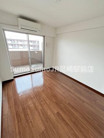 物件内観写真8　(ゆとりの広さです)