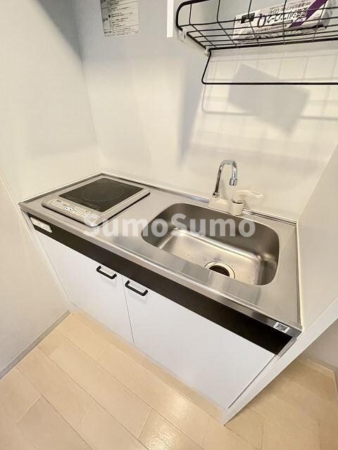 物件内観写真18　(コンパクトなキッチンで掃除もラクラク)