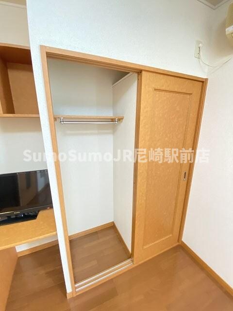 物件内観写真15　(収納豊富です)