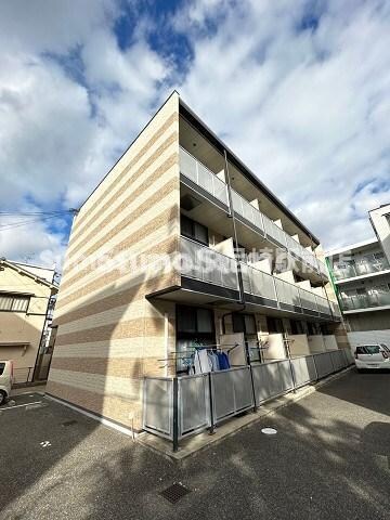 物件外観写真1　(建物外観を気になさる方へ、見た目の良い物件です)