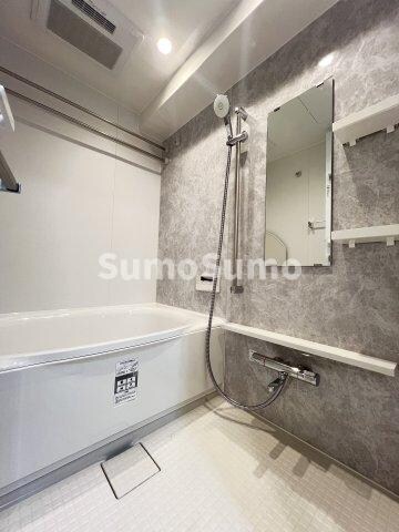 物件内観写真9　(コンパクトで使いやすいお風呂です)