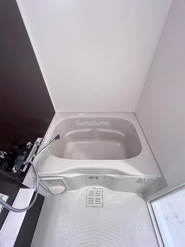 物件内観写真19　(落ち着いた空間のお風呂です)