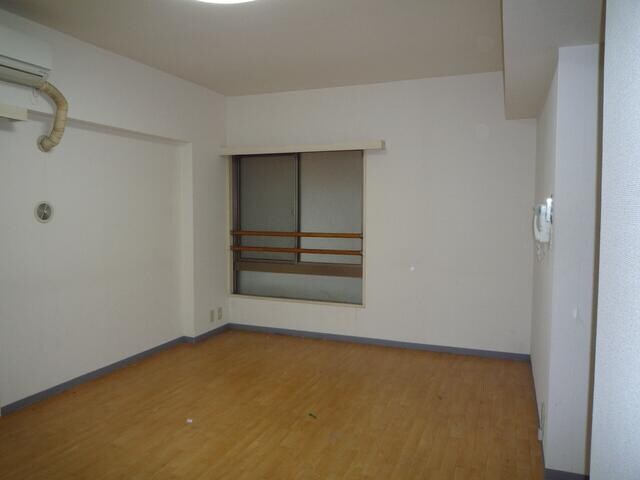 物件内観写真5　( )