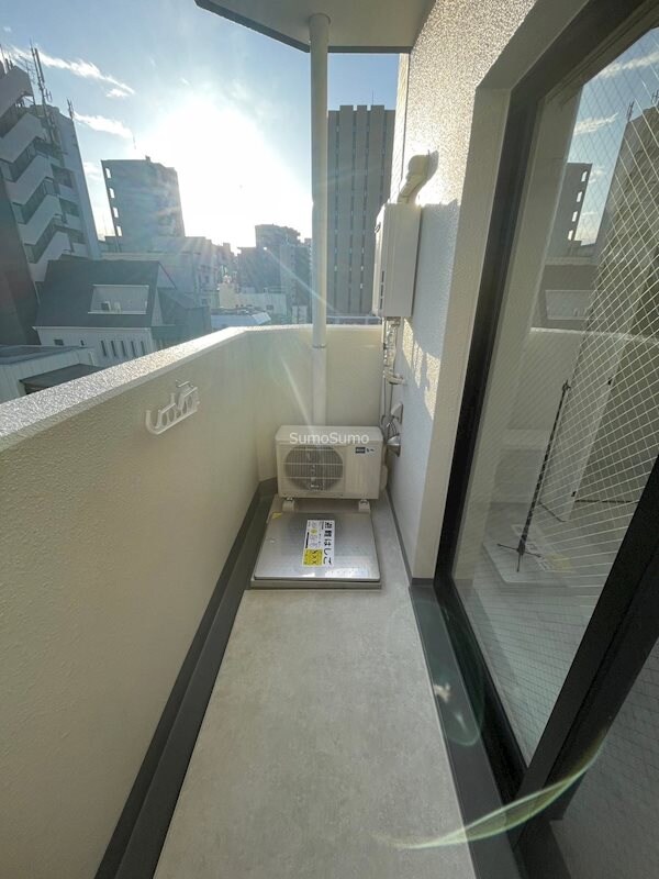 物件内観写真9　(バルコニーがあります)