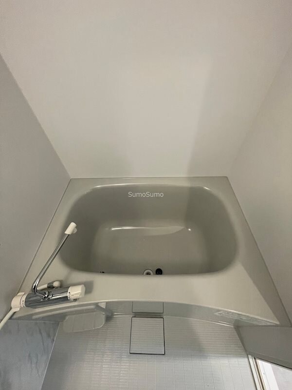 物件内観写真18　(落ち着いた空間のお風呂です)