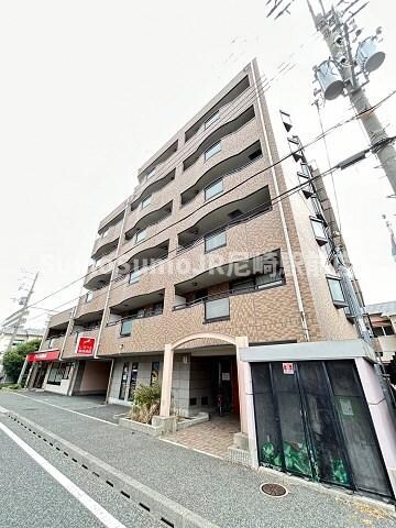 物件外観写真1　(外観も気になるポイント)