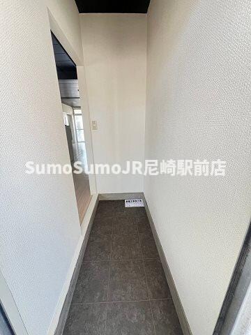 物件内観写真3　(玄関です)