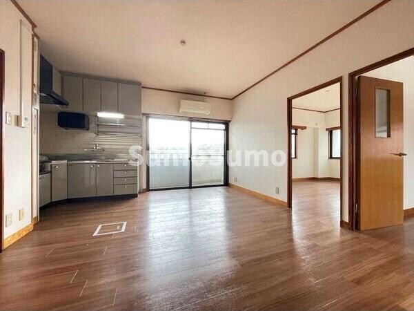 物件内観写真4　(おしゃれなリビングです)