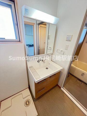 物件内観写真10　(独立洗面台です)