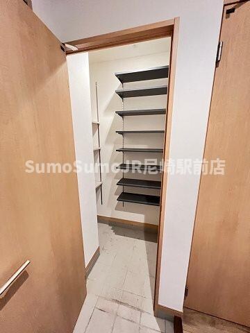 物件内観写真14　(収納のためのスペースです)