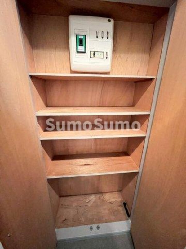 収納(たっぷりとした収納スペースです)