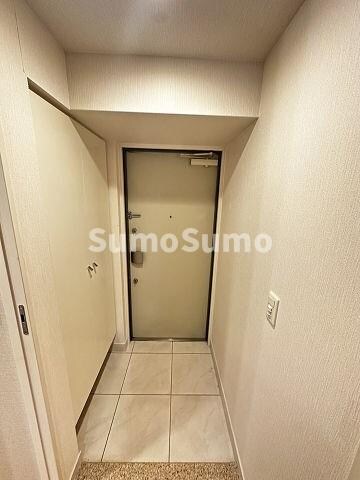 物件内観写真5　(落ち着いた玄関です)