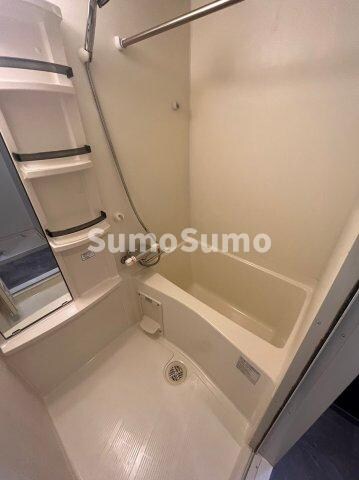 物件内観写真8　(日々の疲れを癒すお風呂付です)