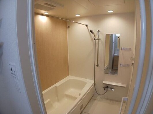 物件内観写真6　(きれいなお風呂です)