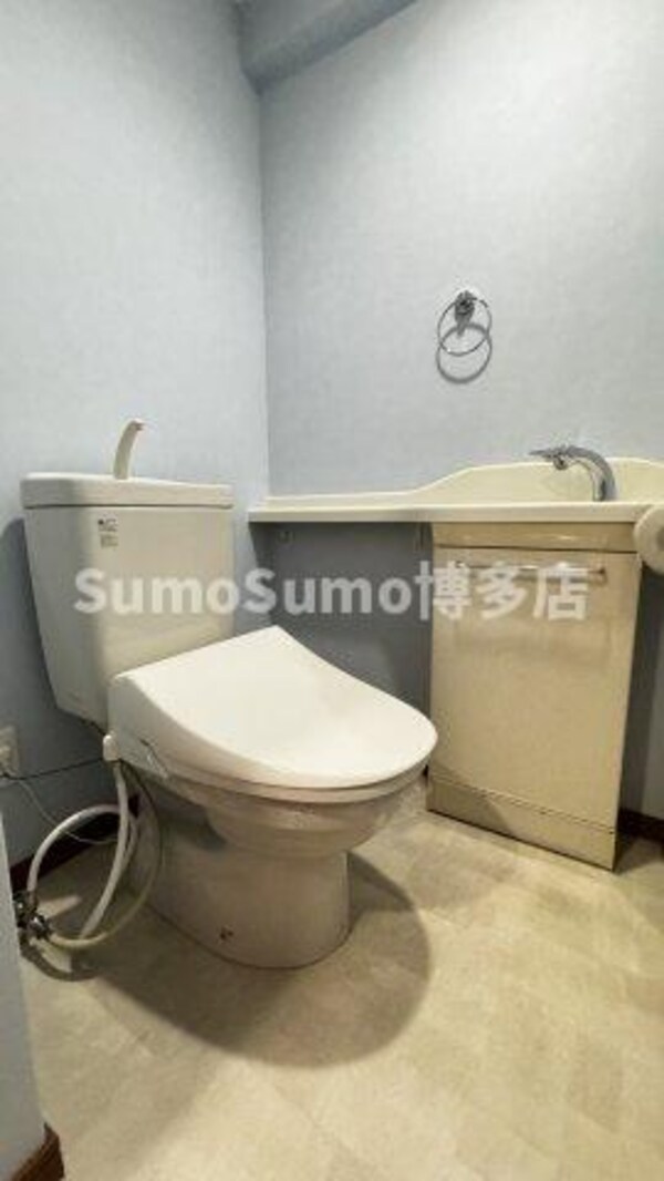 トイレ(清潔感のあるトイレです)