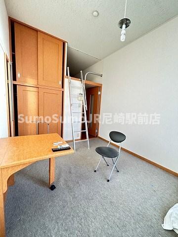 物件内観写真4　(ゆったり過ごせるリビングです)