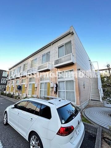 物件外観写真1　(外観もきれいです)