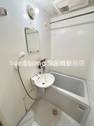 物件内観写真7　(落ち着いた空間のお風呂です)