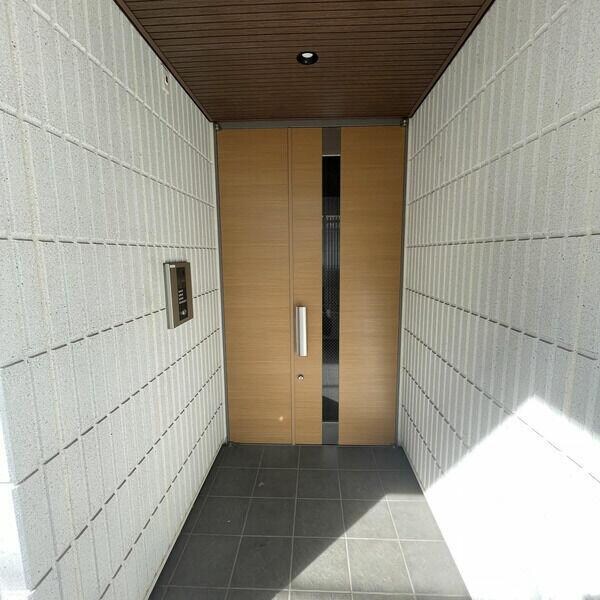 物件外観写真2　( )