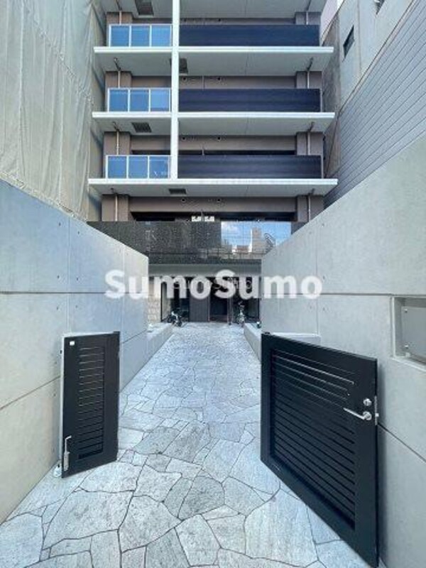 エントランス(建物の内部です)