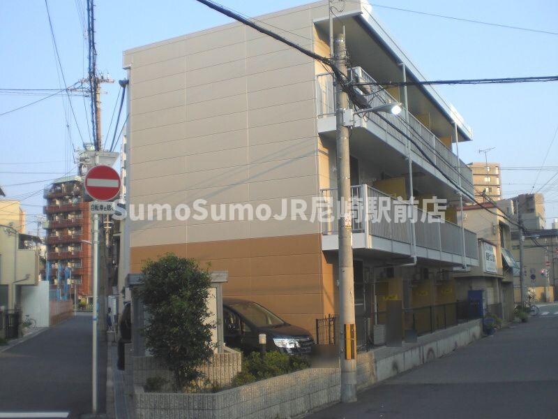 物件外観写真1　(外観もきれいです)