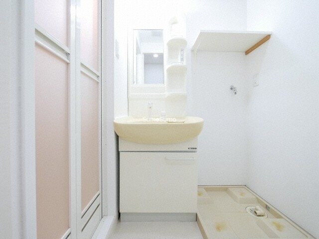 物件内観写真11　(忙しい朝には欠かせない洗面所です)