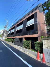 ラ・ペルラ柿の木坂の外観写真