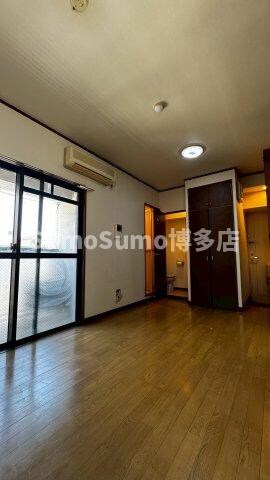 物件内観写真16　(使いやすいリビングです)