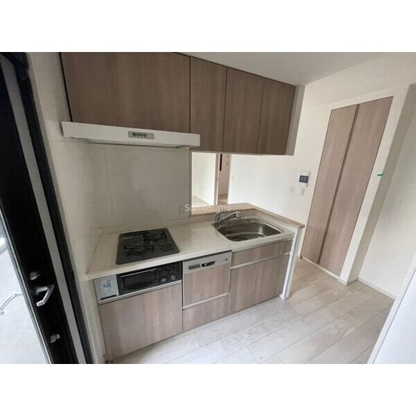 物件内観写真6　(きれいなキッチンです)