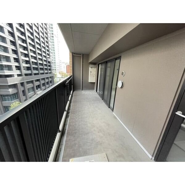 物件内観写真9　(バルコニー付きです)