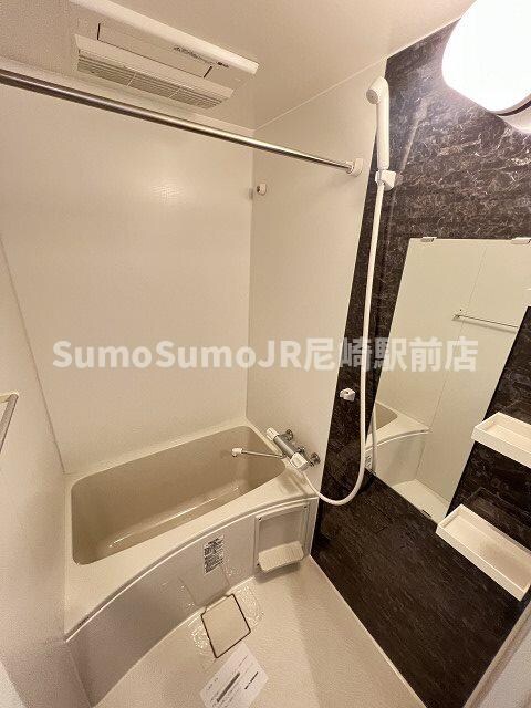 物件内観写真9　(落ち着いた空間のお風呂です)