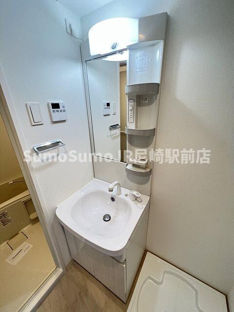 物件内観写真12　(脱衣スペースもあります)