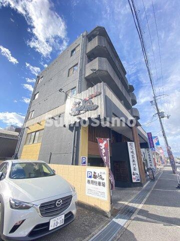 物件外観写真1　(外観もきれいです)