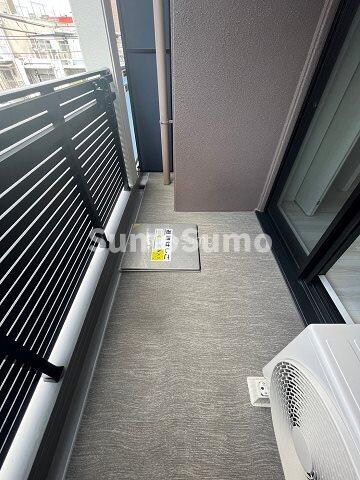 物件内観写真13　(バルコニー付きです)