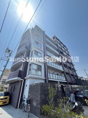 物件外観写真4　(外観は落ち着いています)