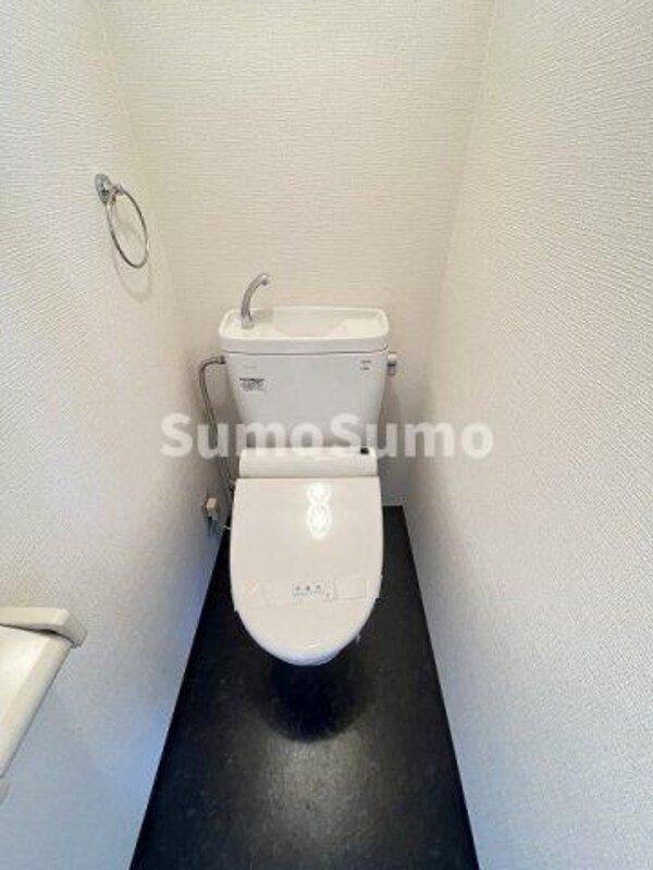 トイレ(シンプルで使いやすいトイレです)